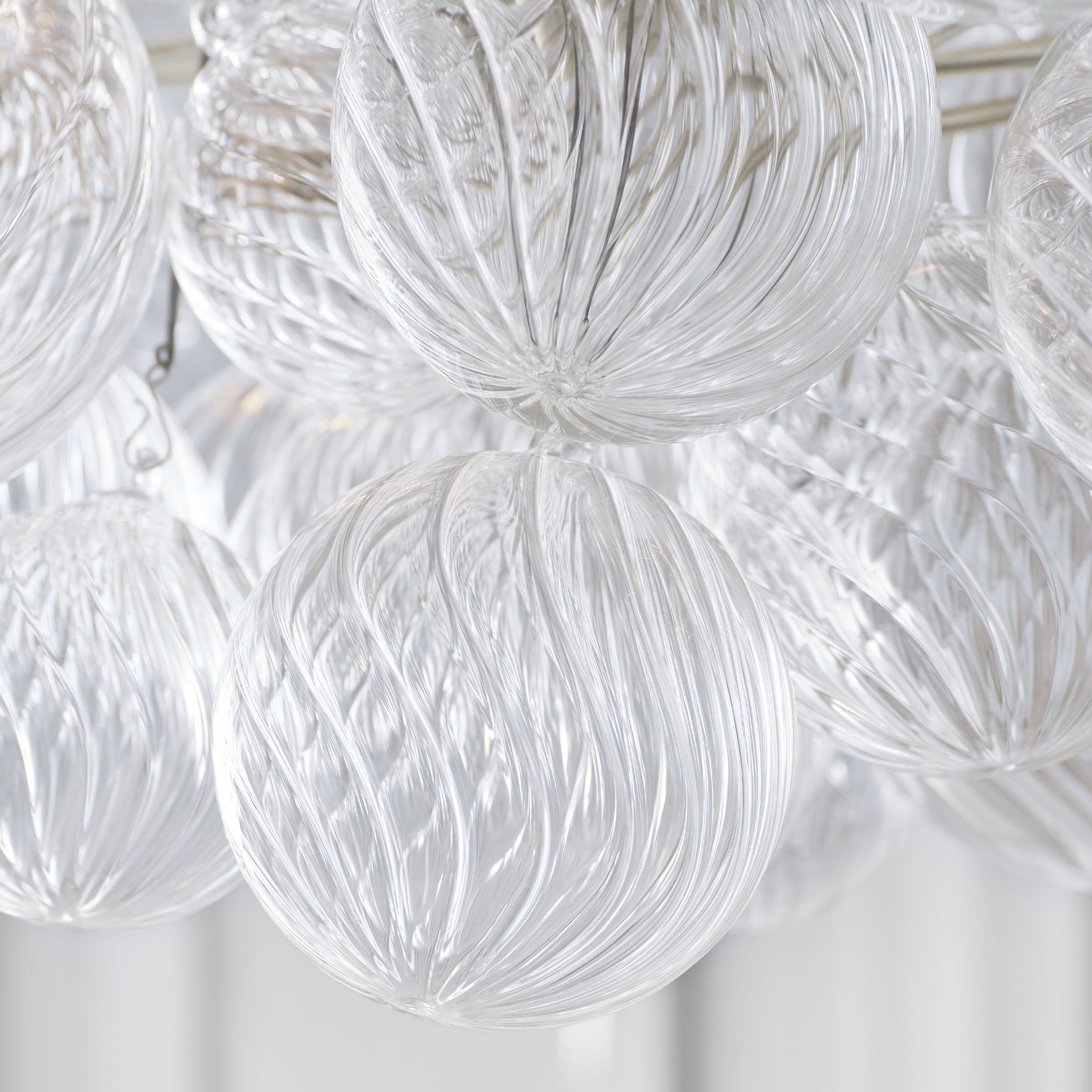 今週のおすすめ製品 Julie Neill Linear Leaf Silver Burnished inch 51 LED Talia ヘアアクセサリー